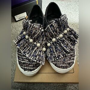 USED 
Dirty Laundry Jaycee “Tweed blue multi” size 7.5 US